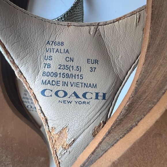 Coach Vitalia Gold Sandals T-Strap Slingback Pebbled Leather Low Wedge Size 7 - Picture 12 of 12